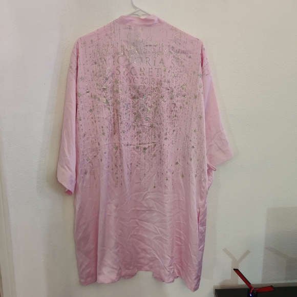 Victoria's Secret Pink Robe - Picture 2 of 5